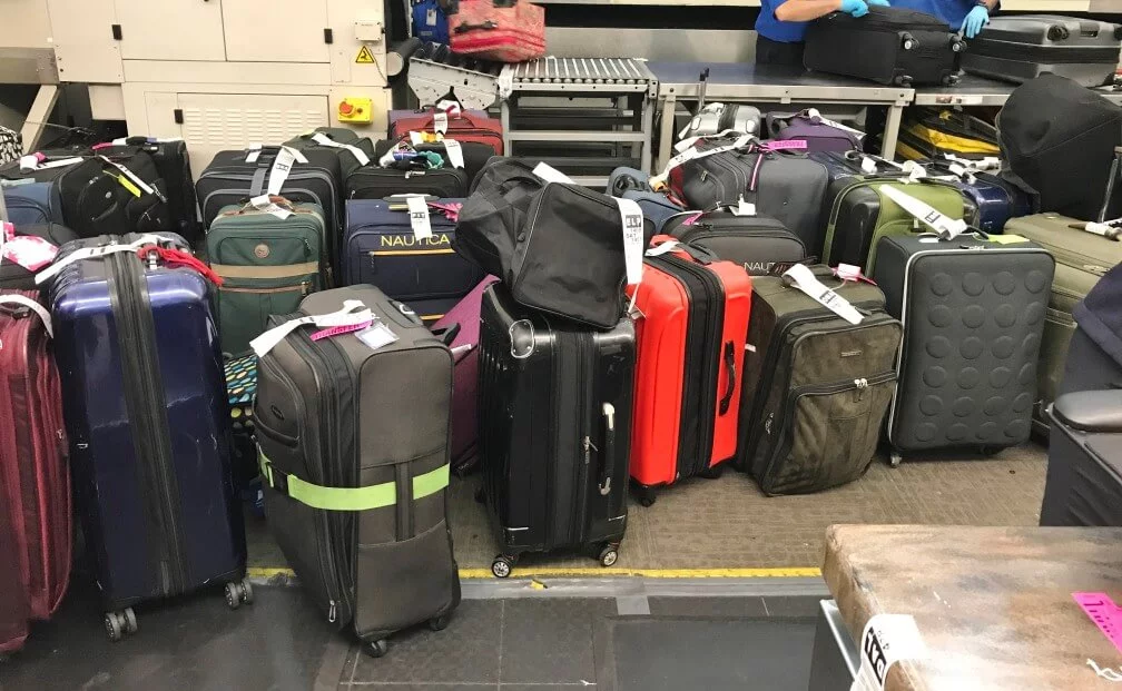 Door-to-door excess baggage delivery from Kolkata to Bangalore