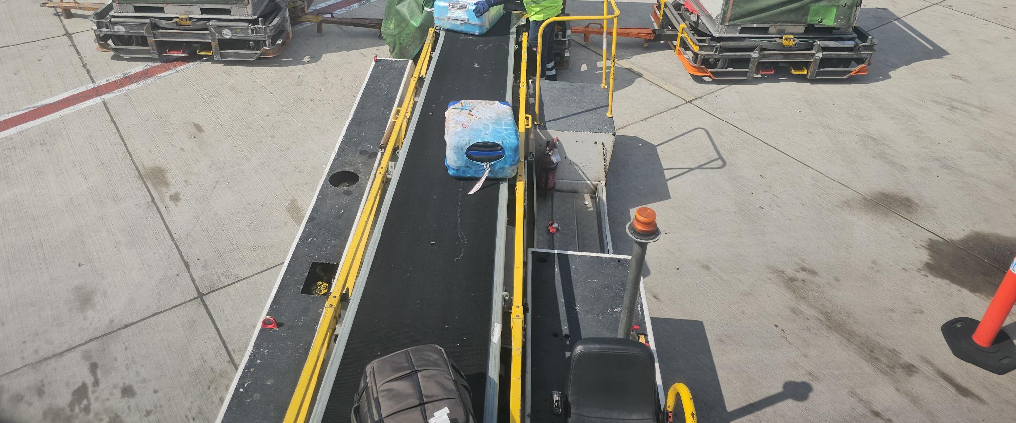 Excess baggage shipping service from Bangalore to Kolkata luggage transport India